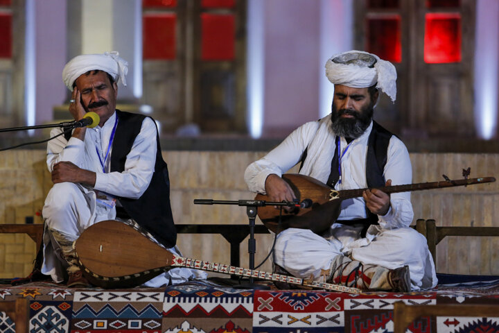 هنرمندان موسیقی نواحی از اصالت‌ها فاصله گرفتند/ شورایی برگزارشدن جشنواره